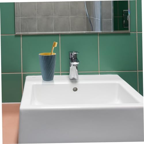 Reusable Plastic Toothbrush Tumbler Perfect for Bathroom Storage