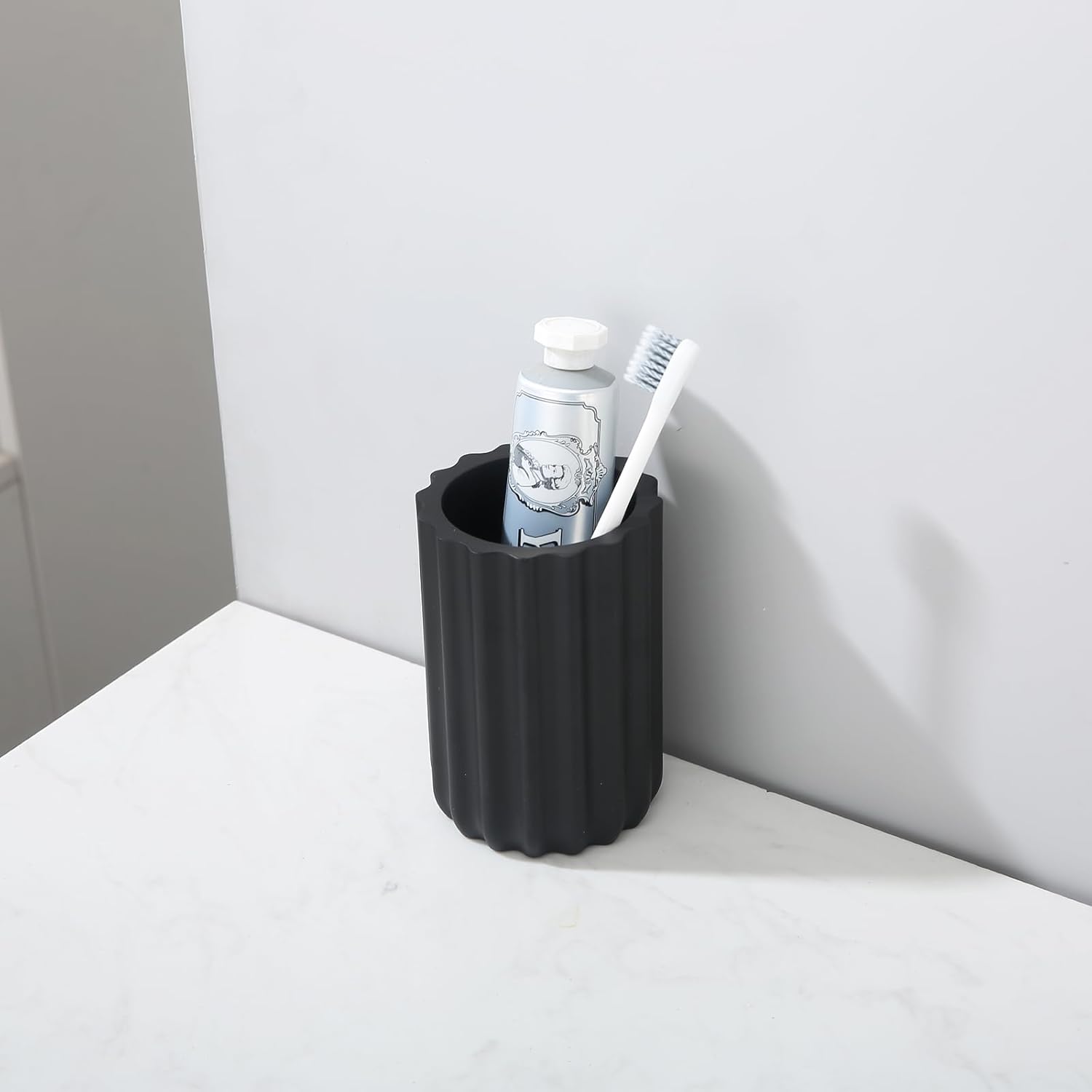 Kmeino Matte Black Bath Organizer for Toothbrushes Makeup