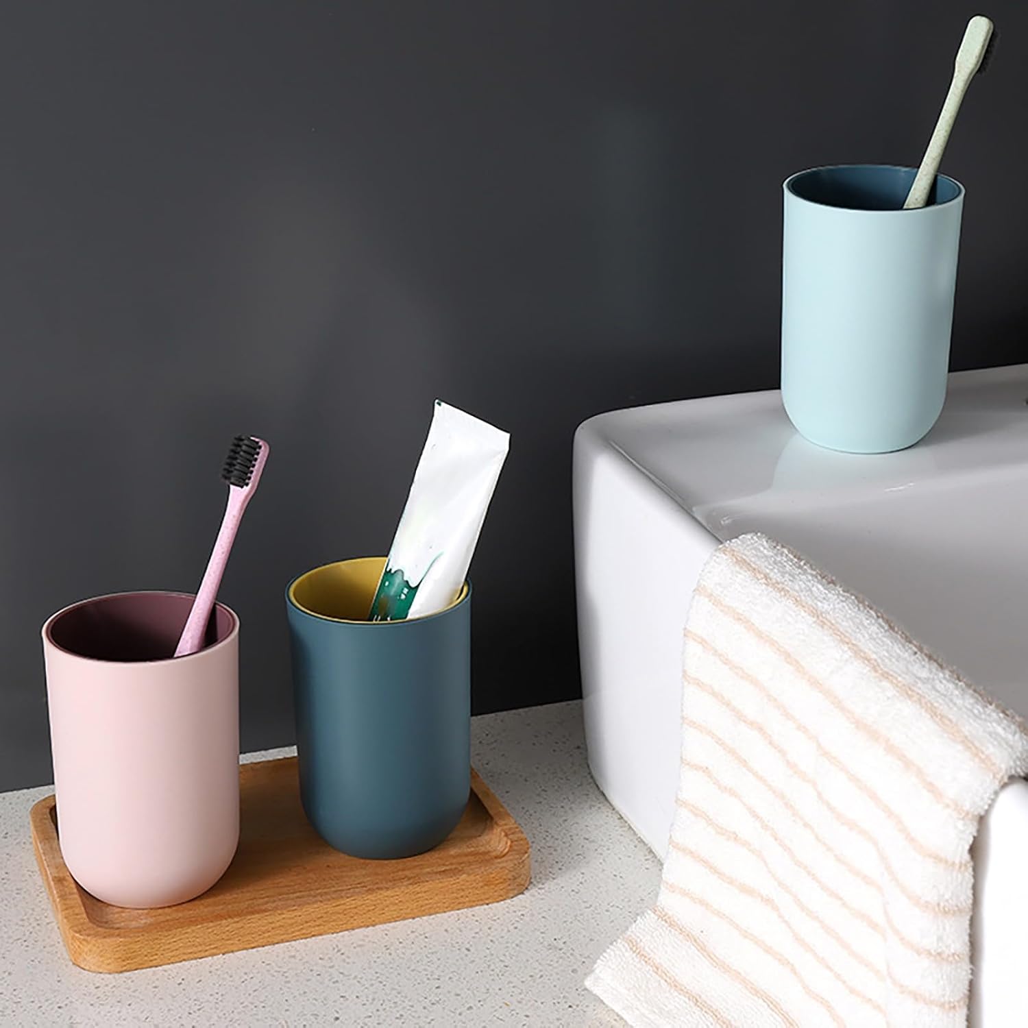 Reusable Plastic Toothbrush Cup