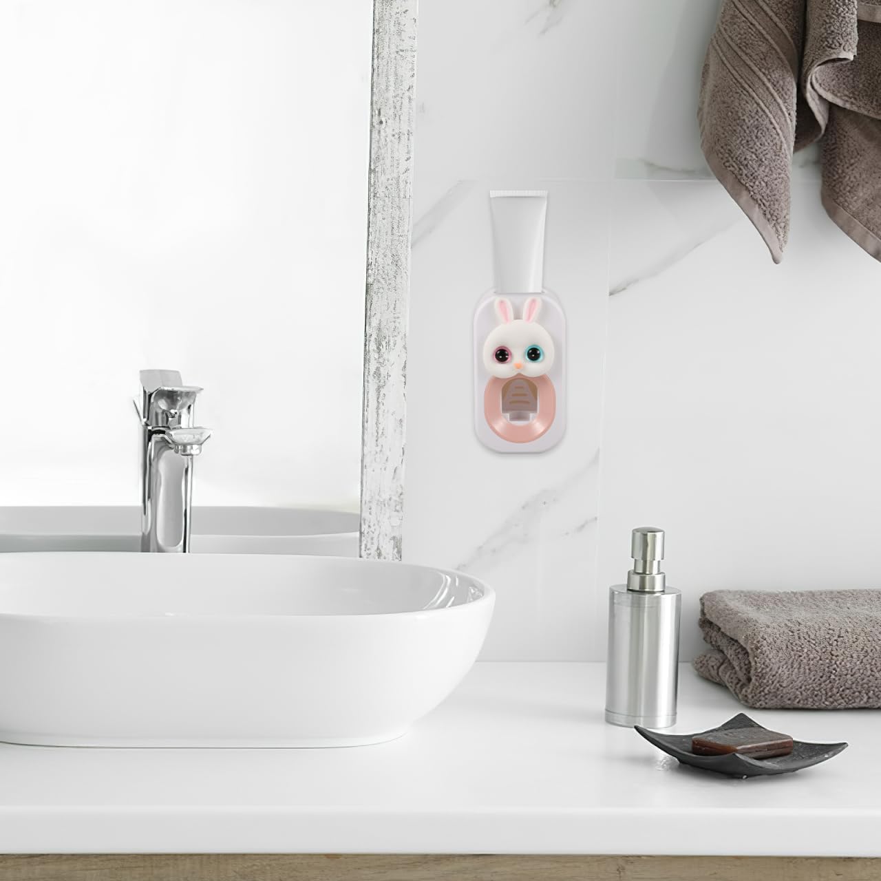 Adorable Bunny Toothbrush Dispenser Wall-Mounted Durable Tootheseenteredjs