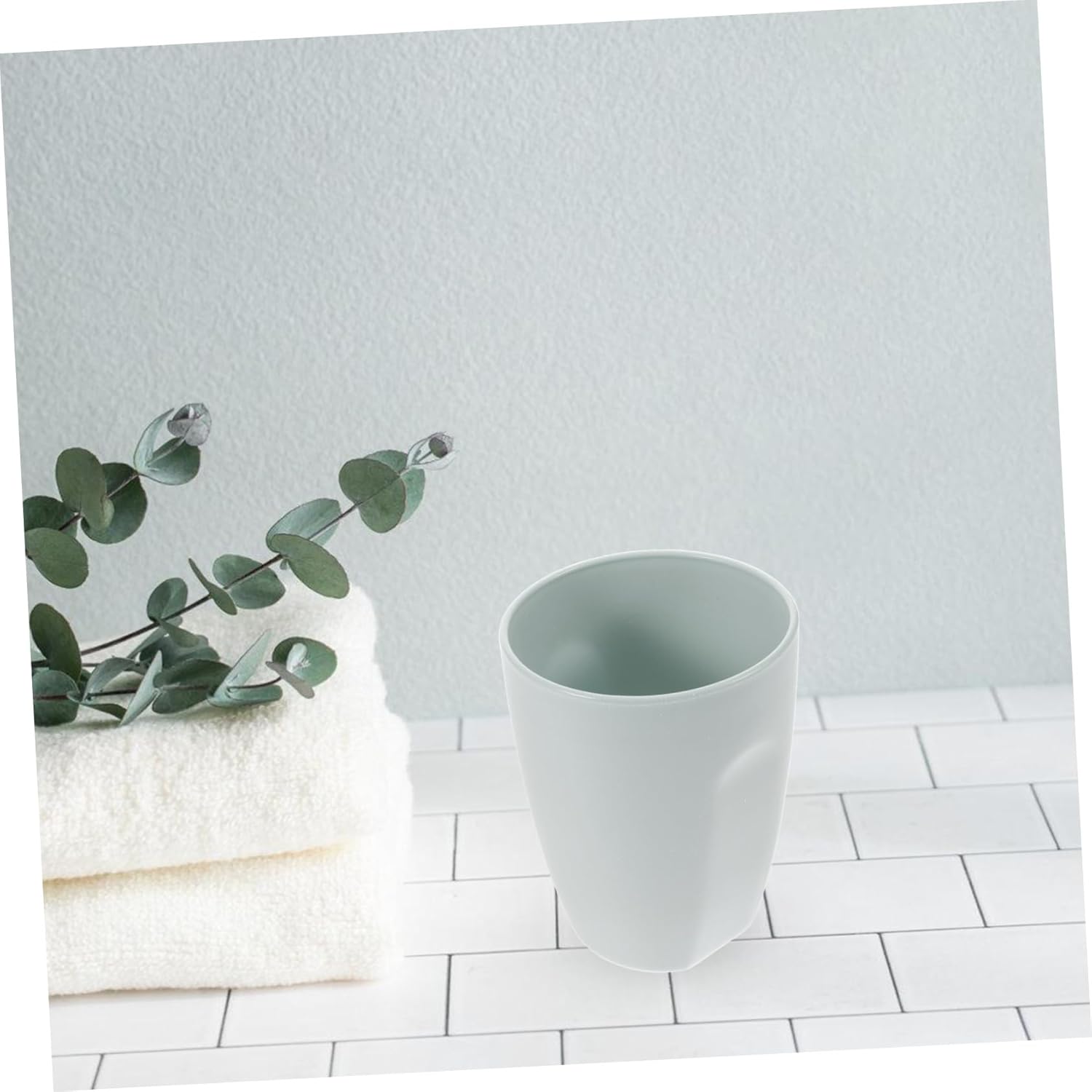 Floral Beauty Plastic Toothbrush Holder