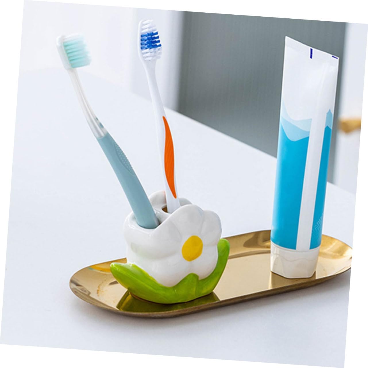 Floral Toothbrush Holder Compact