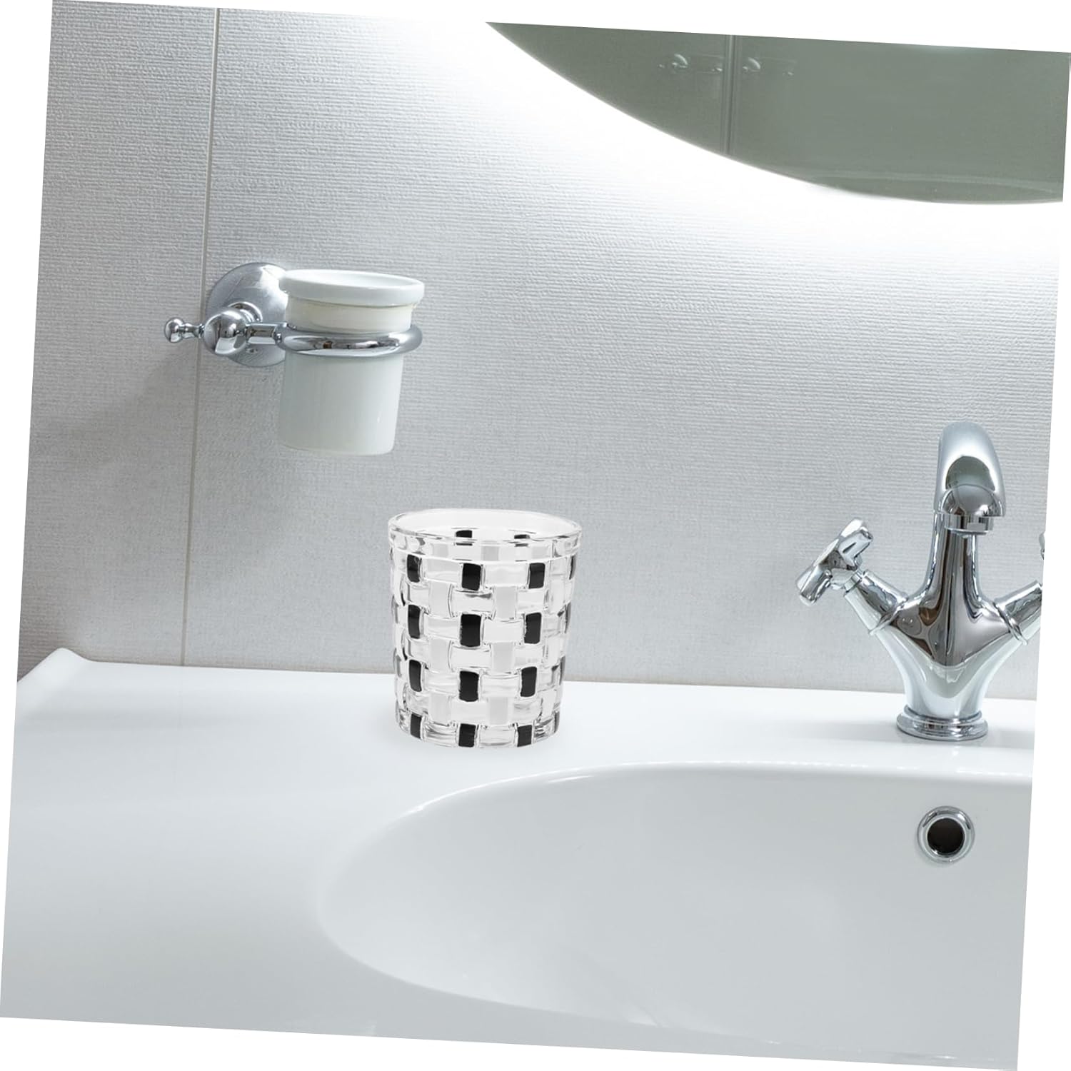 Cabilock Checkerboard Glass Toothbrush Holder