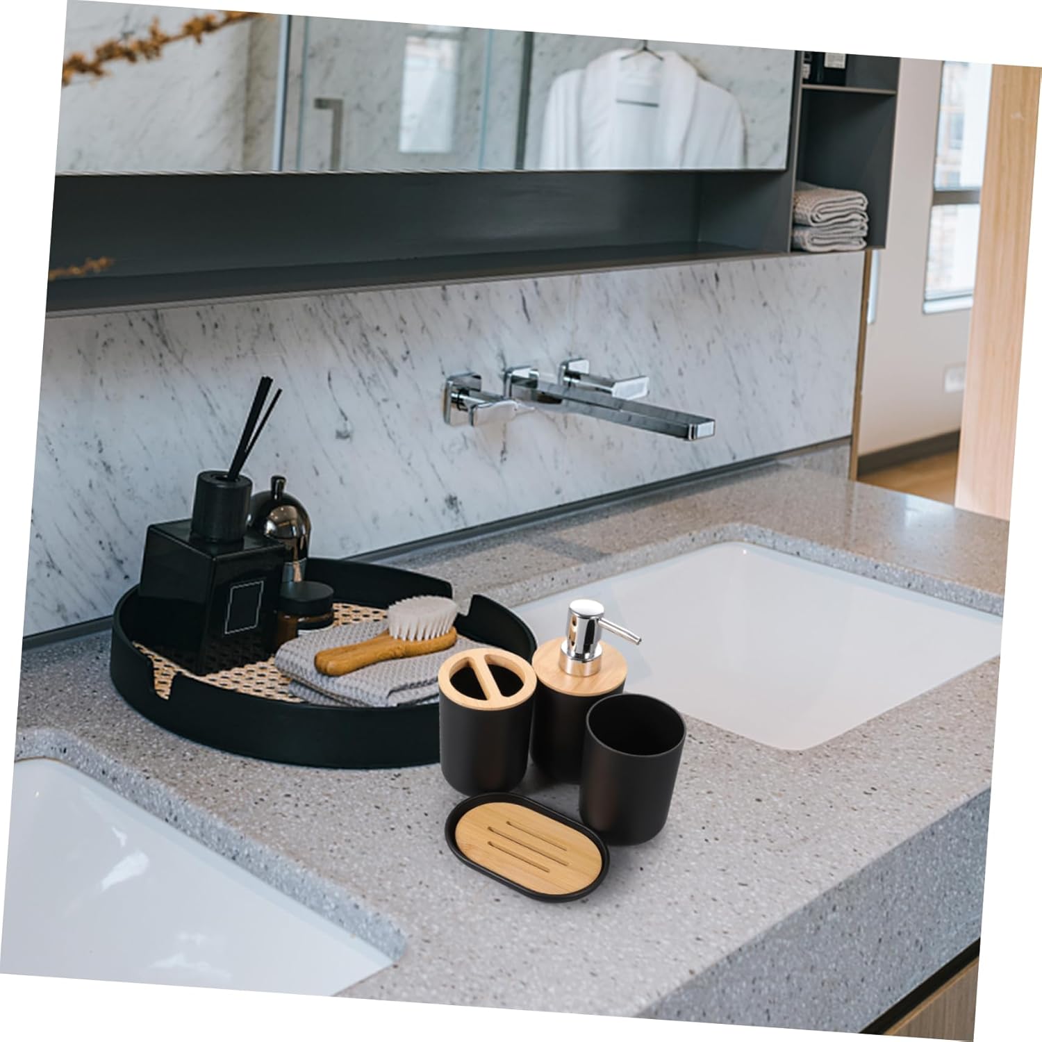 Luxshiny 4-Piece Bathroom Set