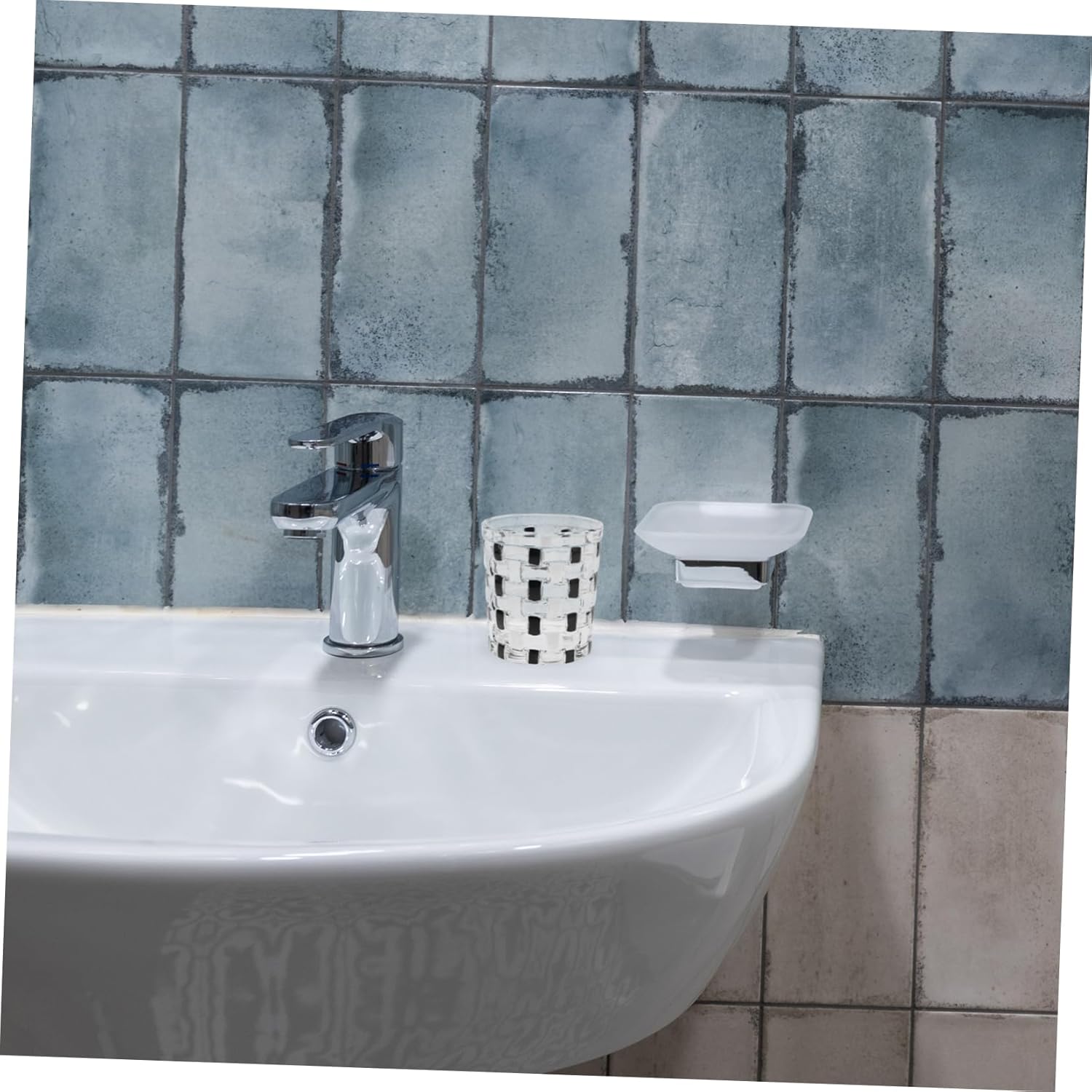 Cabilock Checkerboard Glass Toothbrush Holder